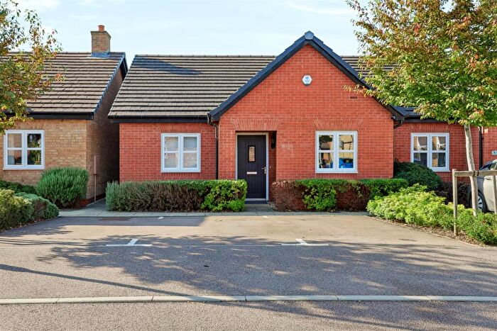 2 Bedroom Terraced Bungalow For Sale In Brocklehanger Edge, Cranfield, Bedford, MK43
