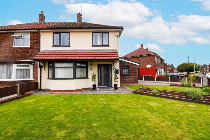 3 Bedroom Semi-Detached House For Sale In Westmorland Road, Eccles, M30