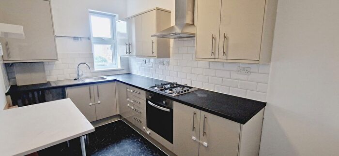 2 Bedroom Flat To Rent In Flat Wellwood Road, Goodmayes, Essex, Uk, IG3