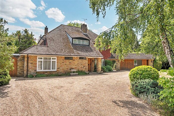4 Bedroom Detached House For Sale In Fernhill, Oxshott, KT22