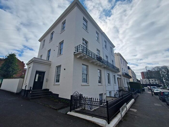 Studio To Rent In Beauchamp Hill, Leamington Spa, CV32