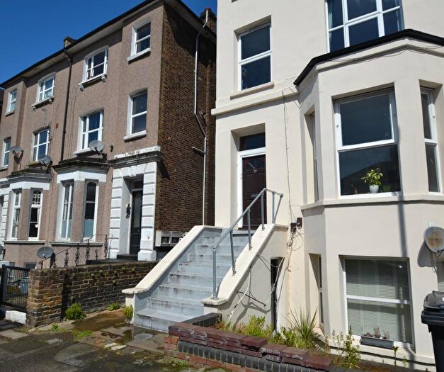 1 Bedroom Flat To Rent In Limes Grove Lewisham, SE13