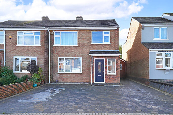 5 Bedroom Semi-Detached House For Sale In Castell Drive, Groby, Leicester, Leicestershire, LE6