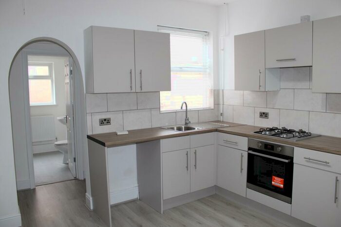 3 Bedroom Terraced House To Rent In Jubilee Street, Nottingham, NG2