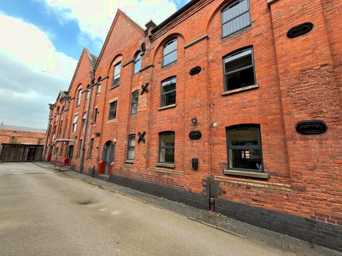 2 Bedroom Flat To Rent In Wetmore Road, Burton-On-Trent, DE14