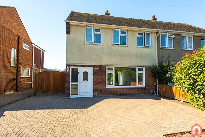 3 Bedroom Semi-Detached House For Sale In Church Road, Folkestone, CT20