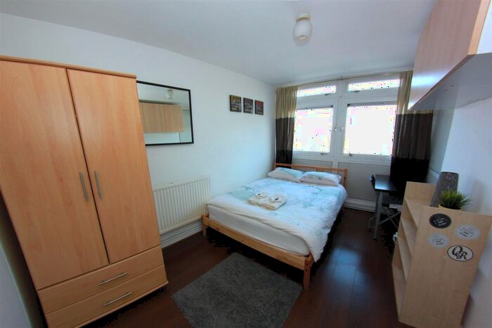 4 Bedroom Property To Rent In Bigland Street, London, E1