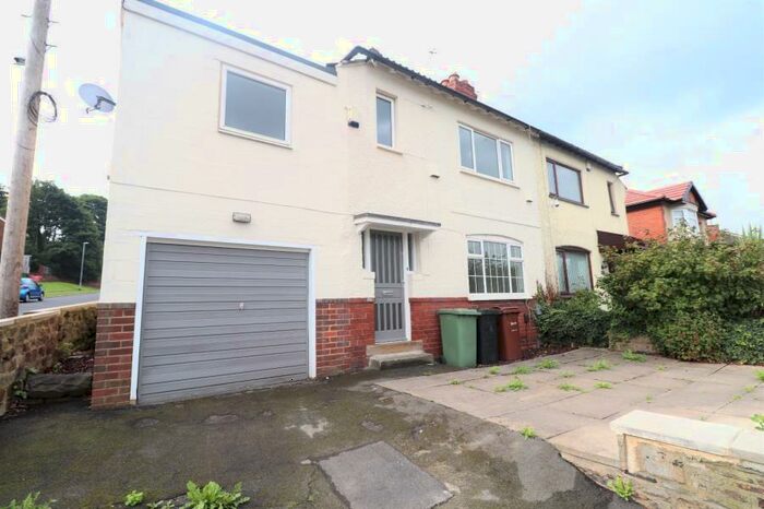 4 Bedroom Semi-Detached House To Rent In Green Hill Road, Bramley, LS13