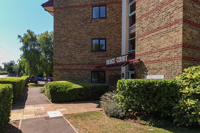 2 Bedroom Flat For Sale In Lyell Road, Birchington, Kent, CT7