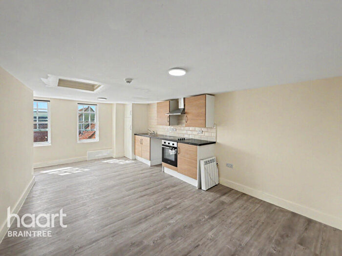 2 Bedroom Apartment To Rent In Great Square, Braintree, CM7