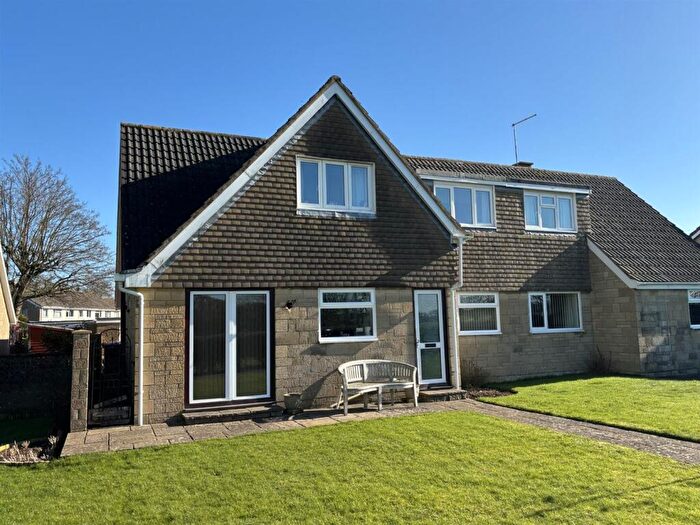 4 Bedroom Semi-Detached House For Sale In The Ridings, Kington St. Michael, Chippenham, SN14