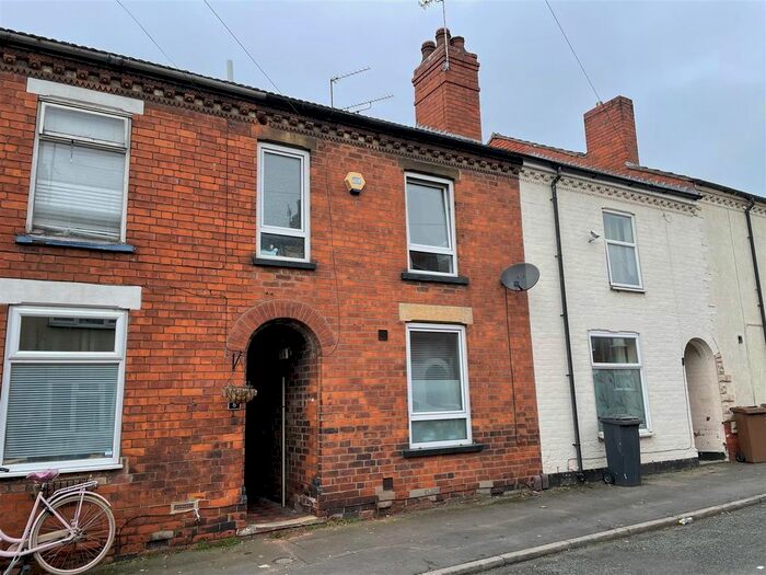 2 Bedroom Terraced House For Sale In Eastfield Street, Lincoln, LN2