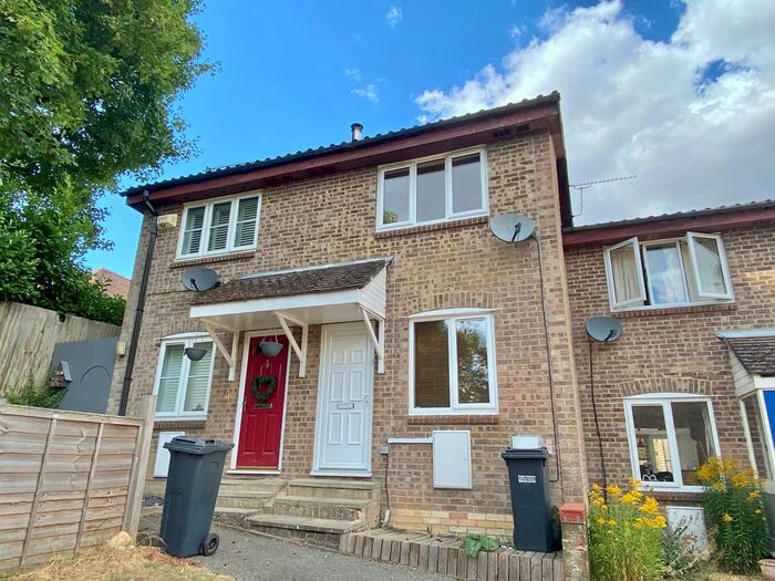 Town House To Rent In Squerryes Mede, Westerham, TN16