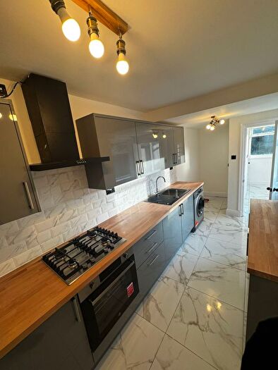 4 Bedroom Terraced House To Rent In Siddeley Avenue, Coventry, CV3