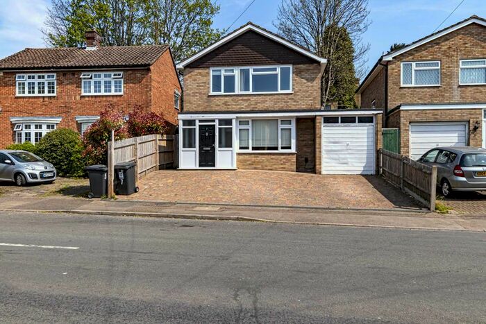 3 Bedroom Detached House To Rent In Ebberns Road, Hemel Hempstead, HP3