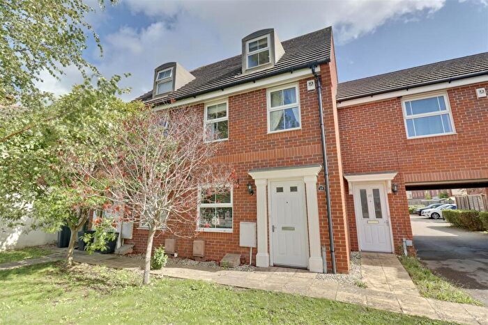 3 Bedroom House For Sale In Dovercourt Road, Portsmouth, PO6