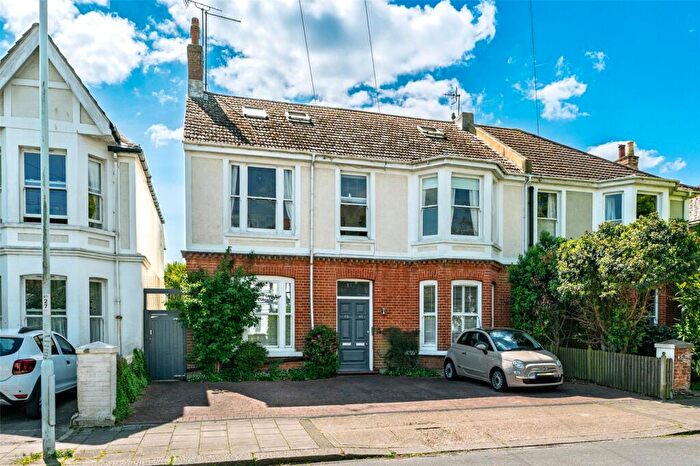 4 Bedroom Maisonette For Sale In Richmond Road, Worthing, West Sussex, BN11