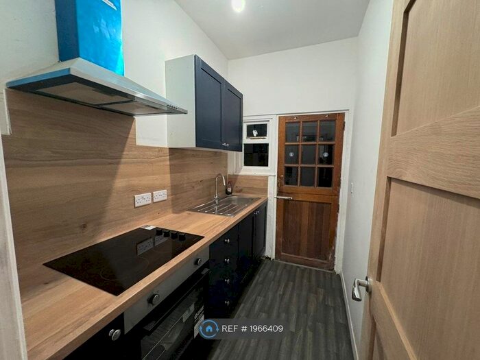 3 Bedroom Flat To Rent In Blandford Road, Beckenham, BR3