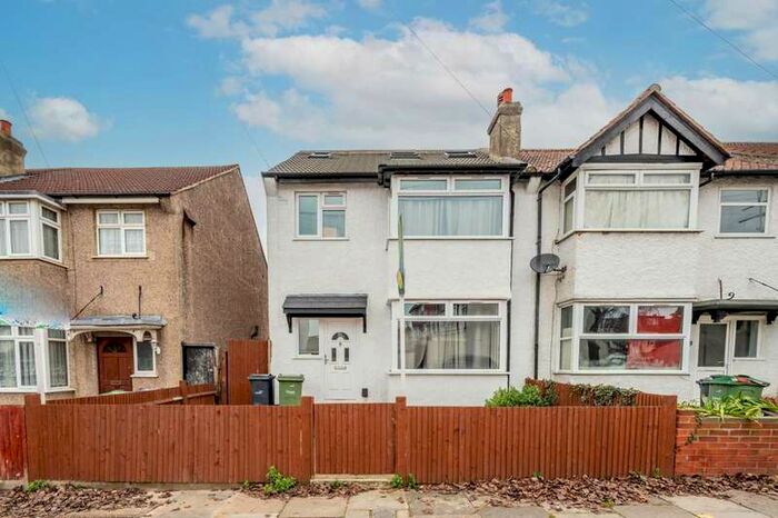 5 Bedroom Terraced House To Rent In Abercairn Road, Streatham Vale, SW16