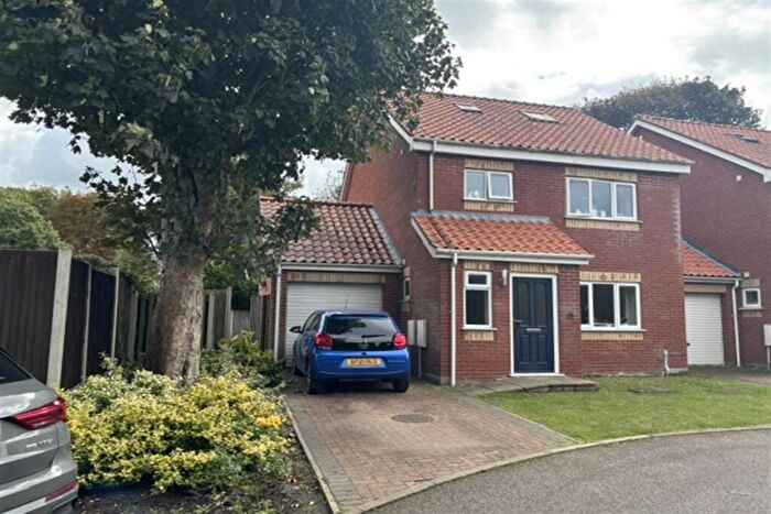 4 Bedroom House To Rent In Amos Bacon Close, Norwich, NR6