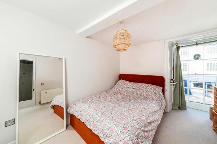 1 Bedroom Flat To Rent In Lombard Street, Abingdon, OX14