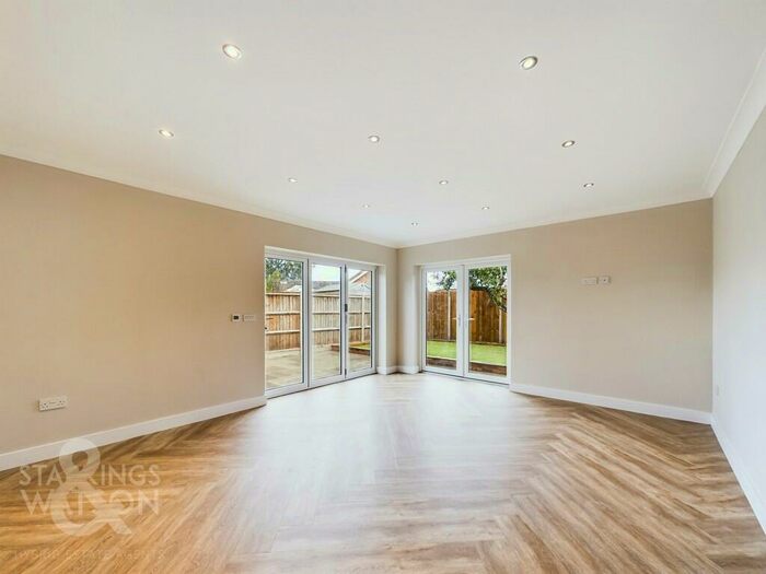 3 Bedroom Detached Bungalow To Rent In Loddon Road, Broome, Bungay, NR35