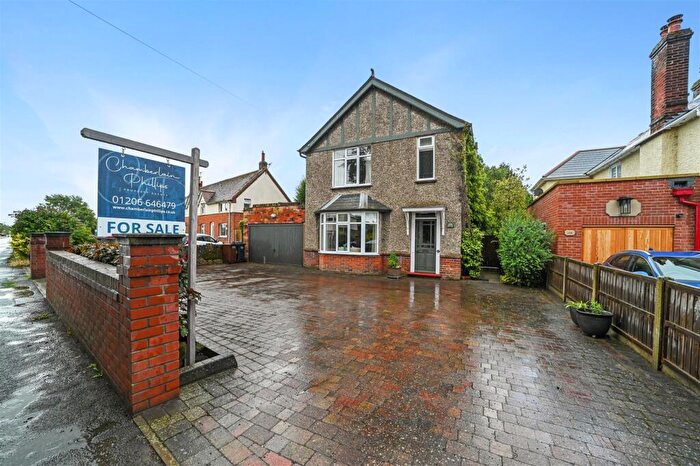 3 Bedroom Detached House For Sale In Harwich Road, Mistley, CO11