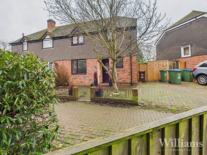 3 Bedroom Semi-Detached House To Rent In Warmstone Close, Waddesdon, HP18