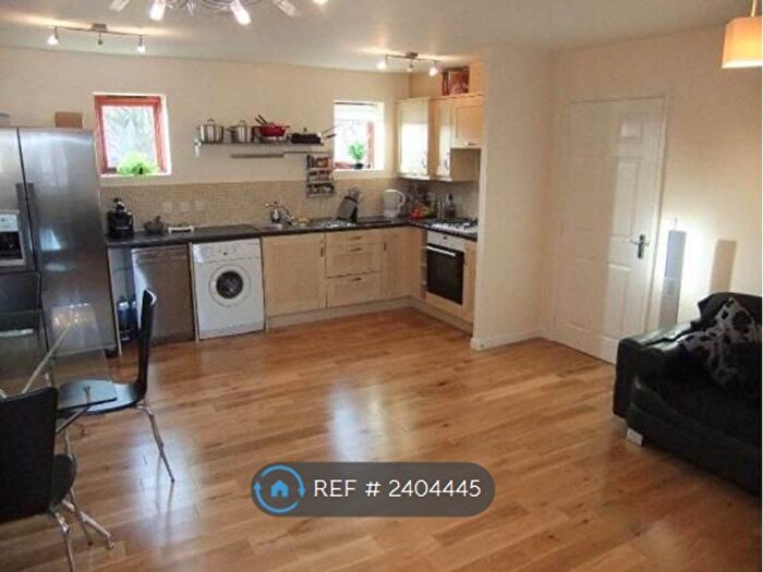 2 Bedroom Maisonette To Rent In Peggs Way, Basingstoke, RG24