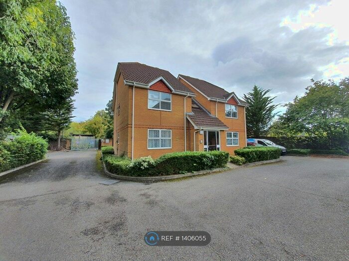 1 Bedroom Flat To Rent In Pullmans Place, Staines-Upon-Thames, TW18