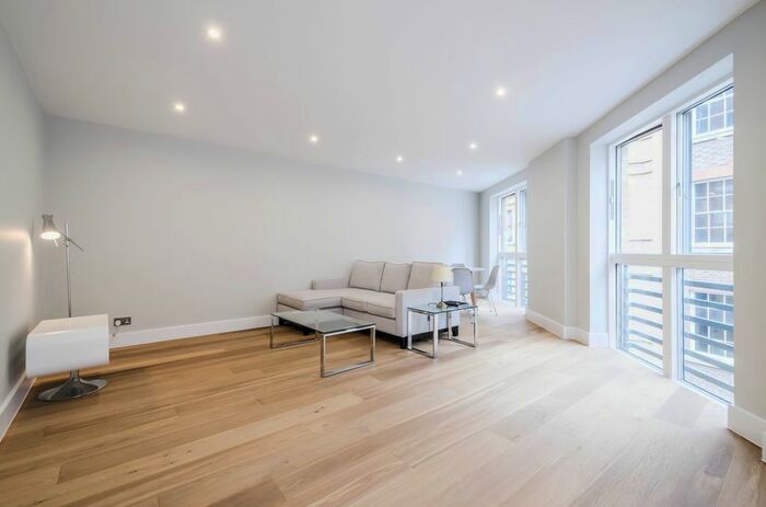 2 Bedroom Flat To Rent In Black Friars Lane, London, EC4V