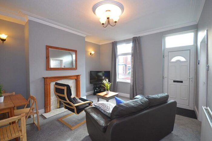 3 Bedroom Terraced House For Sale In Vinery Mount, Leeds, West Yorkshire, LS9