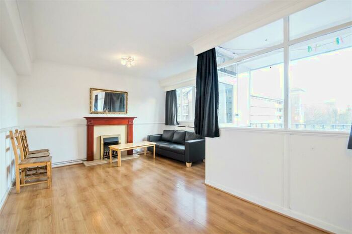 3 Bedroom Apartment To Rent In Gilbert House, Usk Street, Bethnal Green, E2