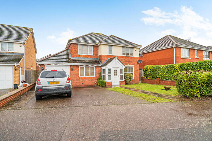 4 Bedroom Detached House For Sale In Marsh View, Gravesend, Kent, DA12