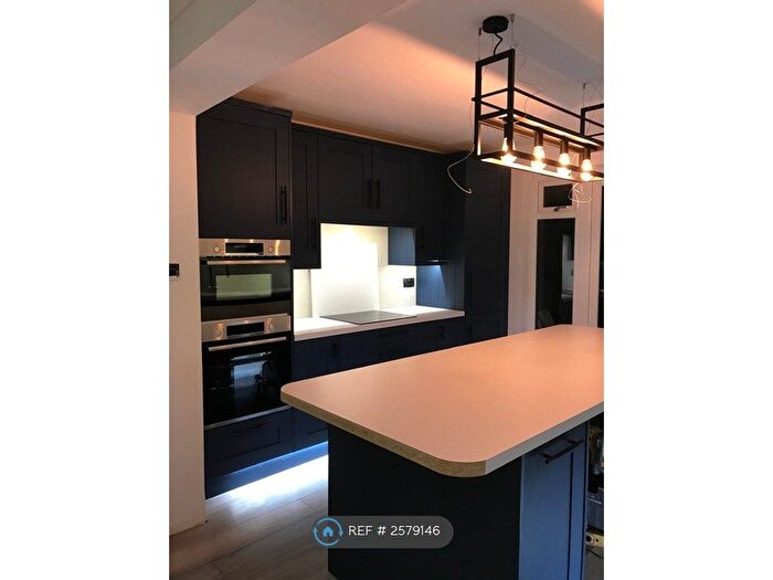 4 Bedroom End Of Terrace House To Rent In Leas Drive, Iver, SL0