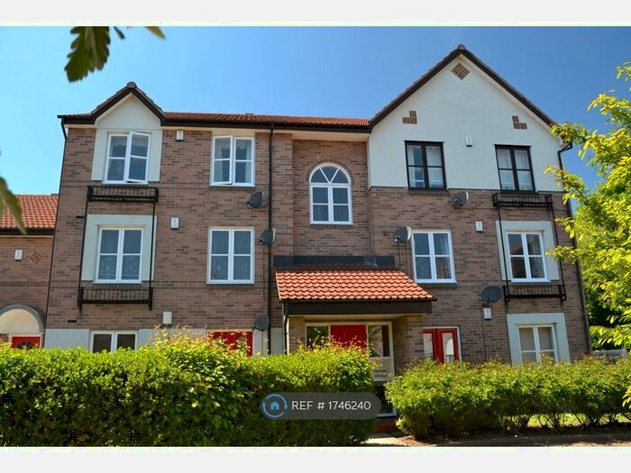 2 Bedroom Flat To Rent In Grange Close, Hunslet, Leeds, LS10