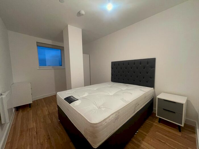 2 Bedroom Flat To Rent In Flat Tower C, Manchester Waters, Pomona Strand, Manchester, M16
