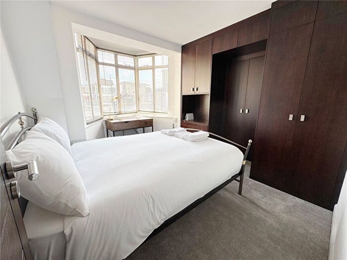 3 Bedroom Flat For Sale In Crawford Street, London, W1H