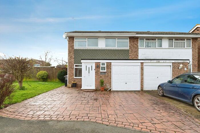 4 Bedroom Semi Detached House For Sale In Estuary Gardens, Great Wakering, Southend-on-Sea, Essex, SS3