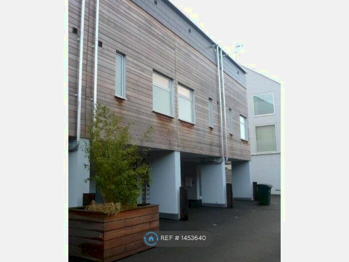 3 Bedroom Terraced House To Rent In The Cable Yard, Coventry, CV1