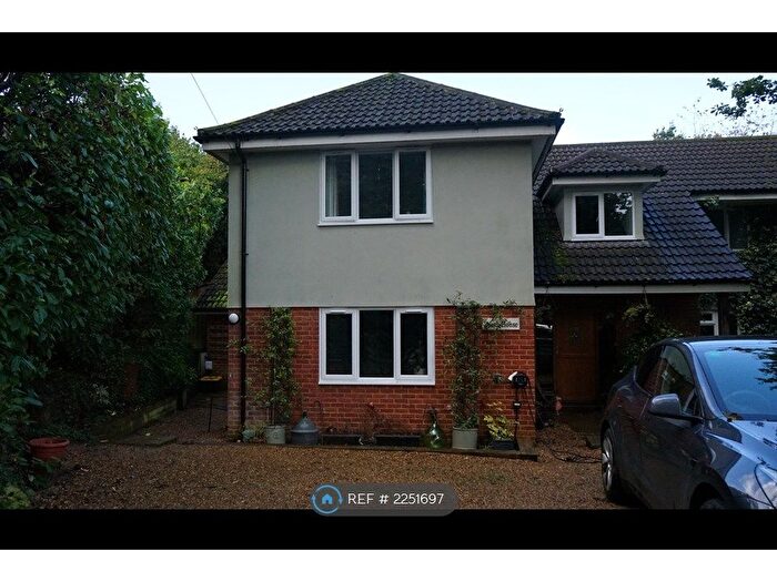 2 Bedroom Semi-Detached House To Rent In Petworth Road, Guildford, GU8