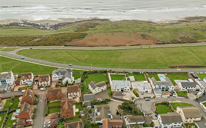 5 Bedroom Detached House For Sale In Mallard Way, Porthcawl, Bridgend, CF36
