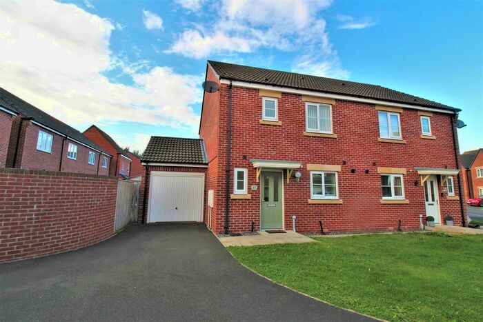 3 Bedroom Semi-Detached House To Rent In Ridge End Drive, Seaton Delaval, Whitley Bay, NE25