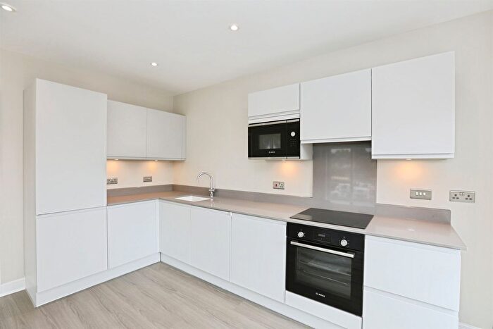 1 Bedroom Flat For Sale In Goods Yard, Edenbridge, TN8