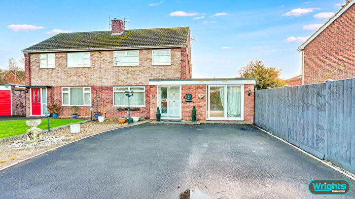 3 Bedroom Semi-Detached House For Sale In Marsh Road, Hilperton, BA14