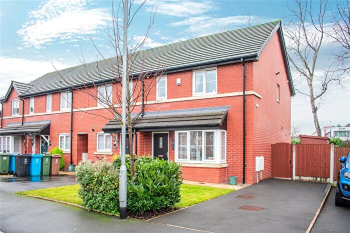 3 Bedroom Semi-Detached House For Sale In Whitekirk Drive, Failsworth, Manchester, Greater Manchester, M35
