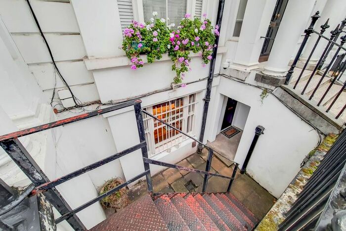 1 Bedroom Flat To Rent In Collingham Place, South Kensington, London, SW5