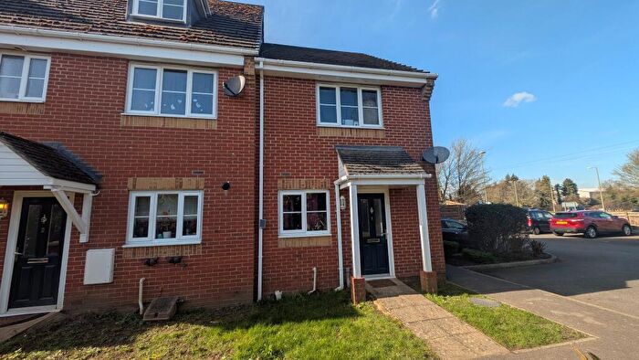 2 Bedroom End Of Terrace House To Rent In Lingdale Close, Andover, Hampshire, SP10