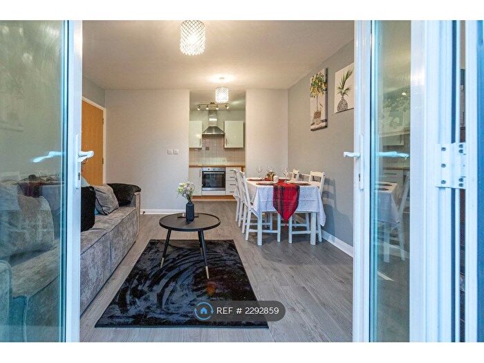 2 Bedroom Flat To Rent In Hever Hall, Coventry, CV1