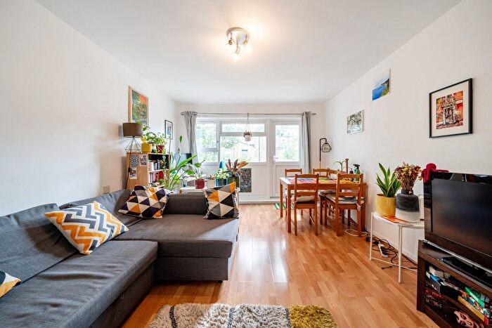1 Bedroom Flat For Sale In Stockwell Lane, London, SW9